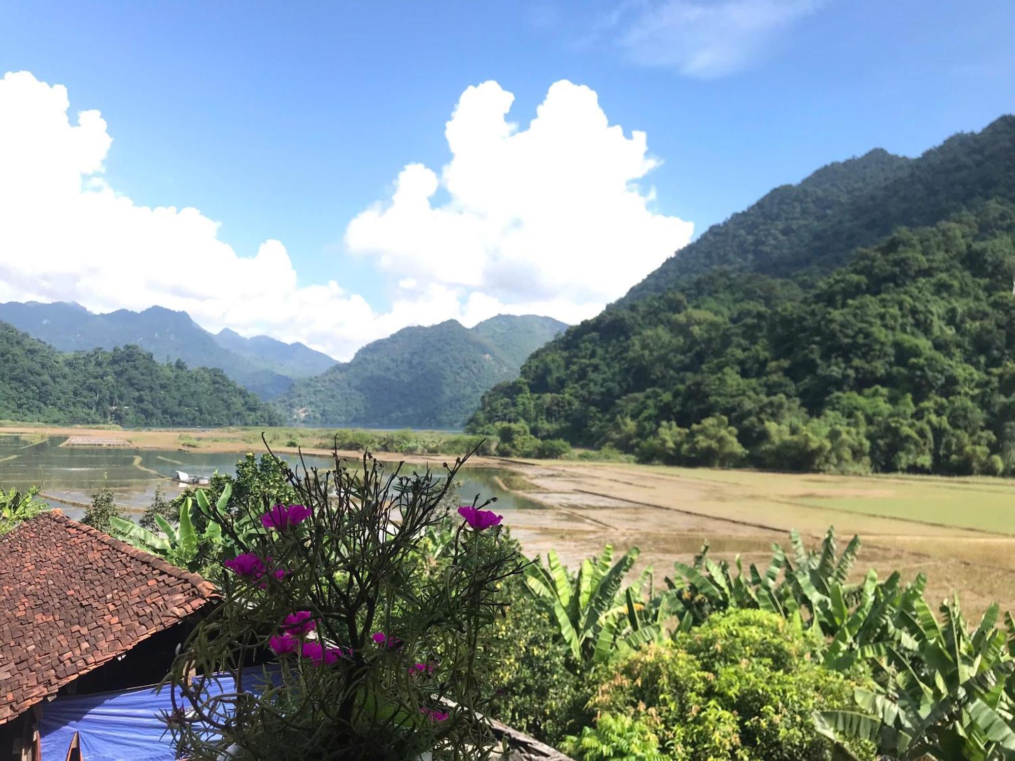 Hoang Quan Homestay Ba Be Buitenkant foto